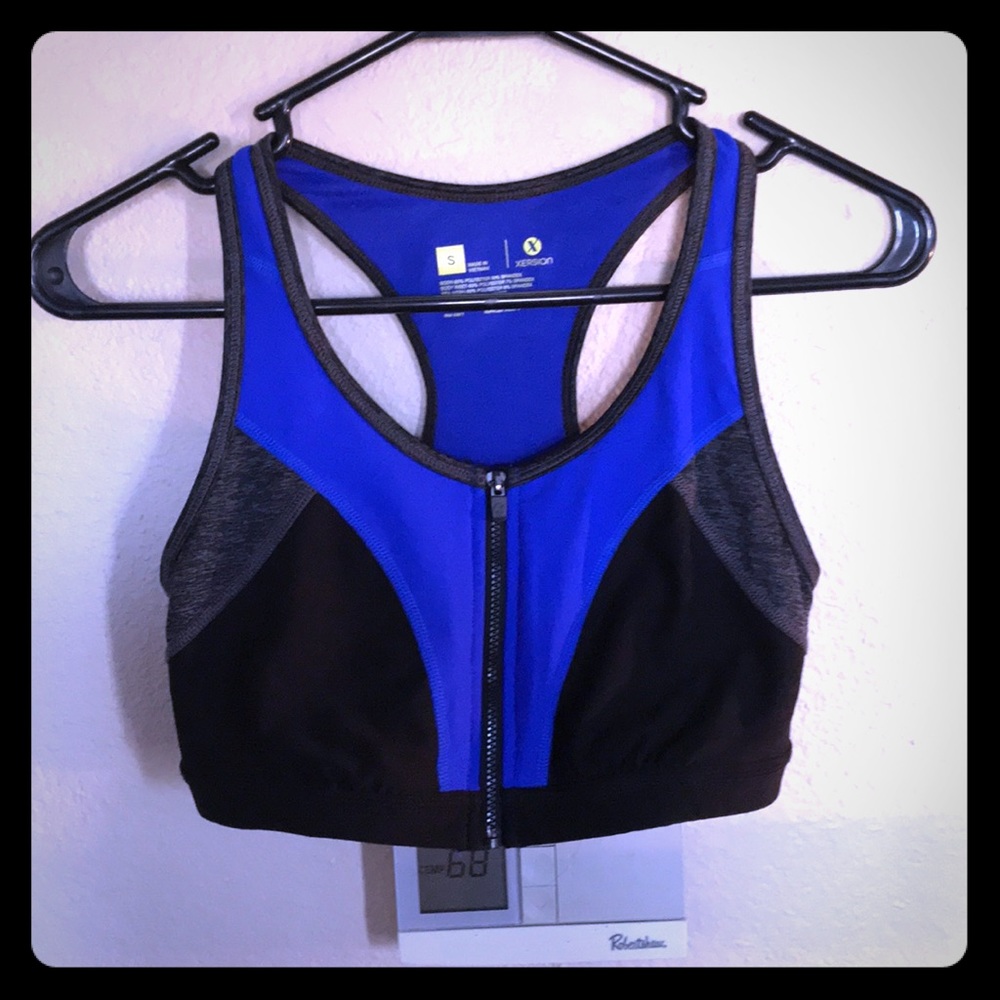 Zip up sports bra